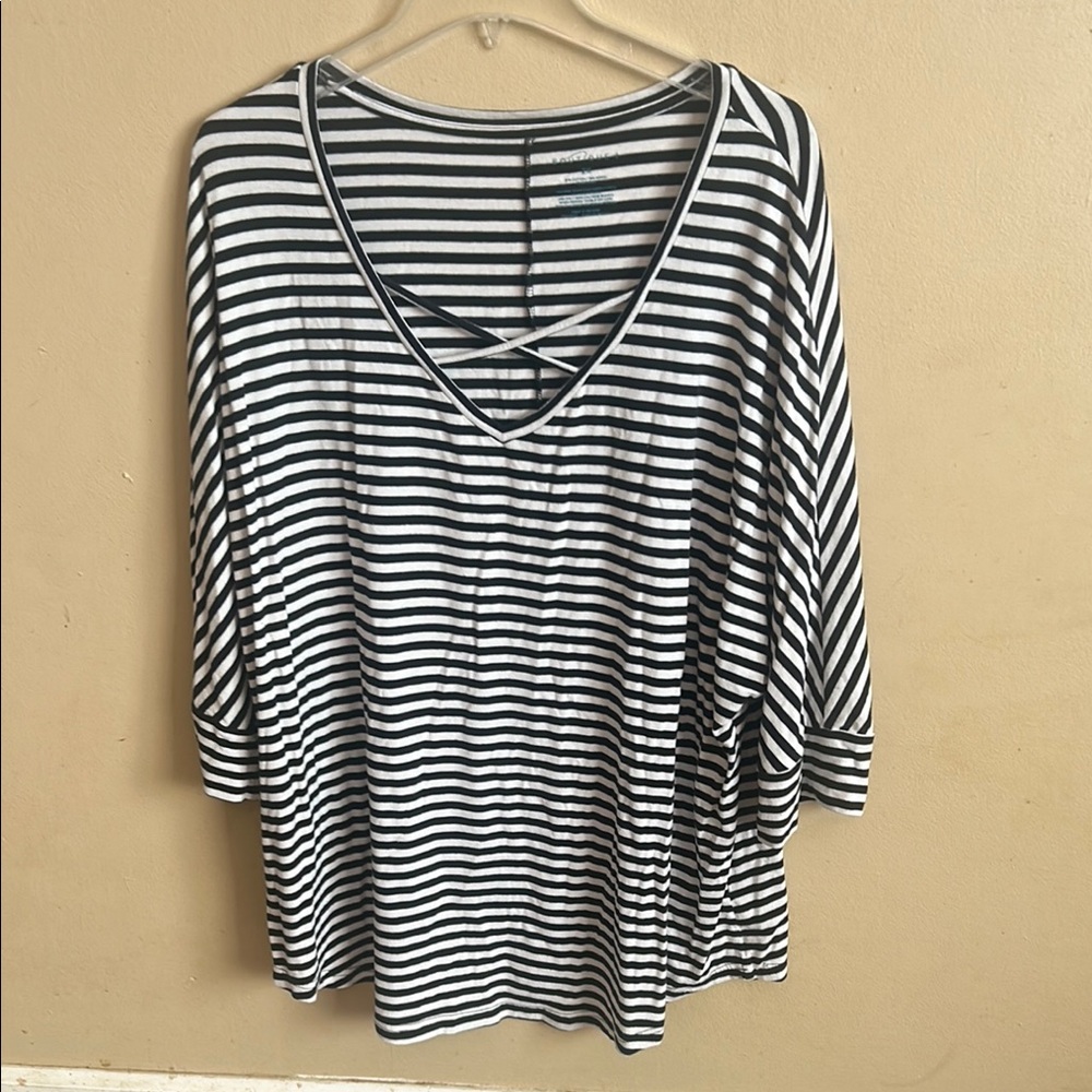 Black & White Striped V-Neck Women's Top-2X